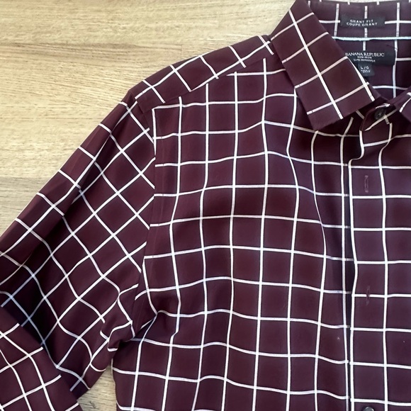 Men’s Large slim fit button down - Picture 4 of 6